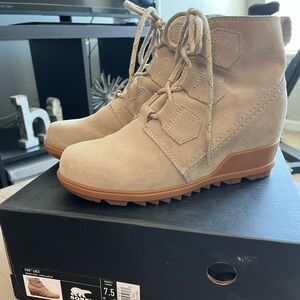 Women’s Sorel boots